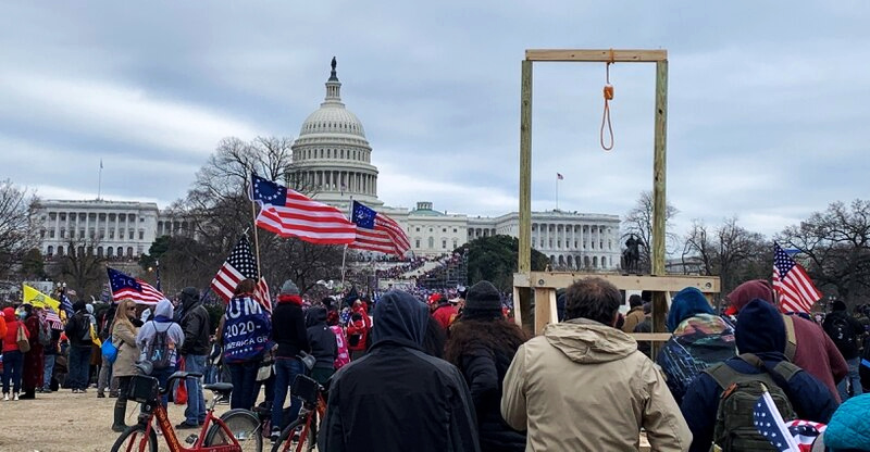 The GOP is OK with this Trump supporters build gallows at Capitol